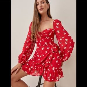 🎉HP🎉Reformation Cammi Long Sleeve Minidress